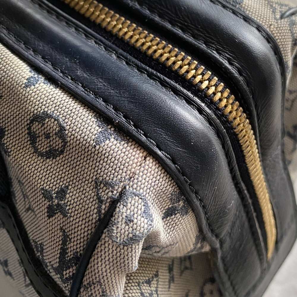 Vintage Louis Vuitton canvas bag - Picture 5 of 8